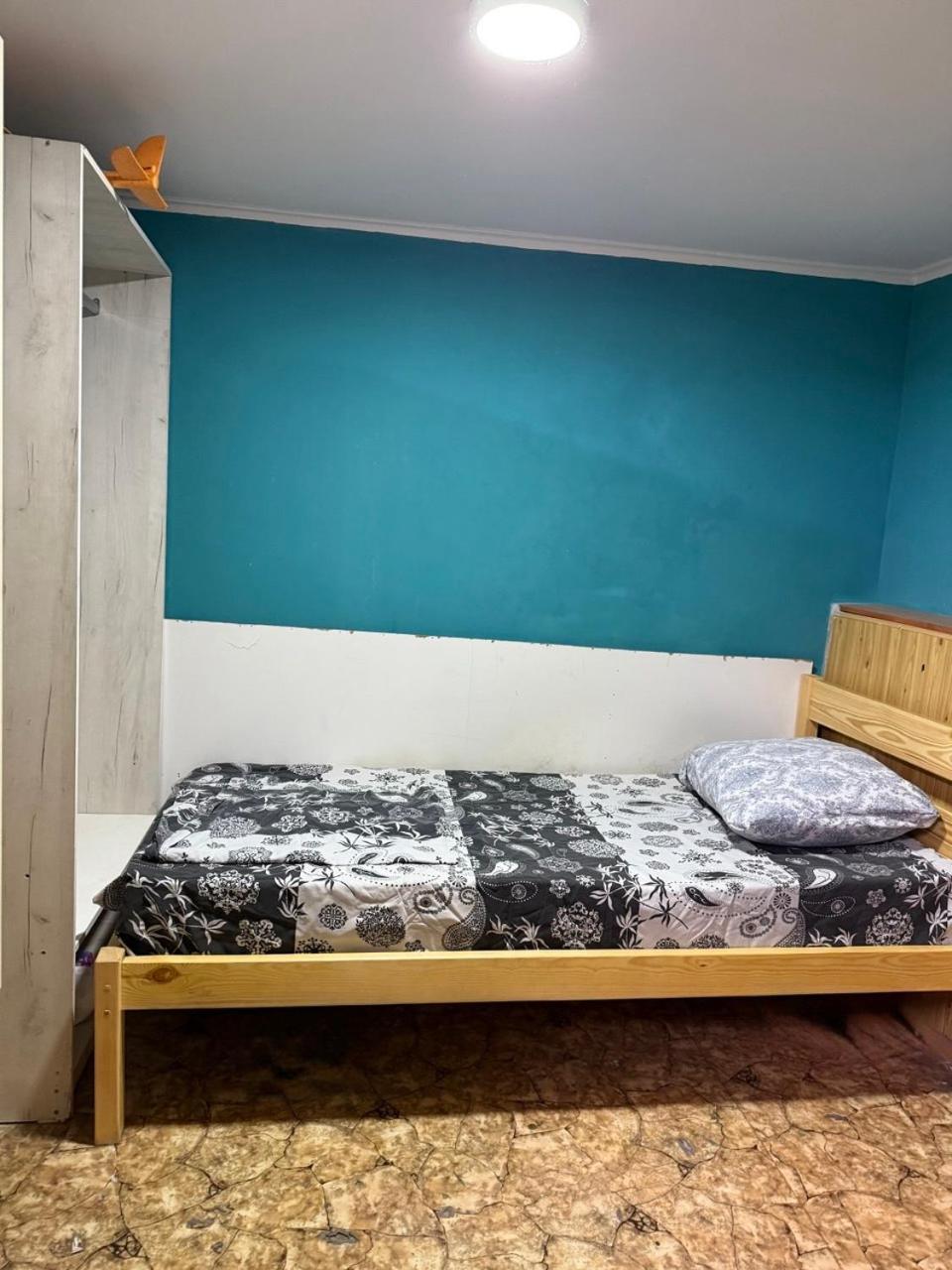 Wanderlust Hostel Almaty Exterior photo